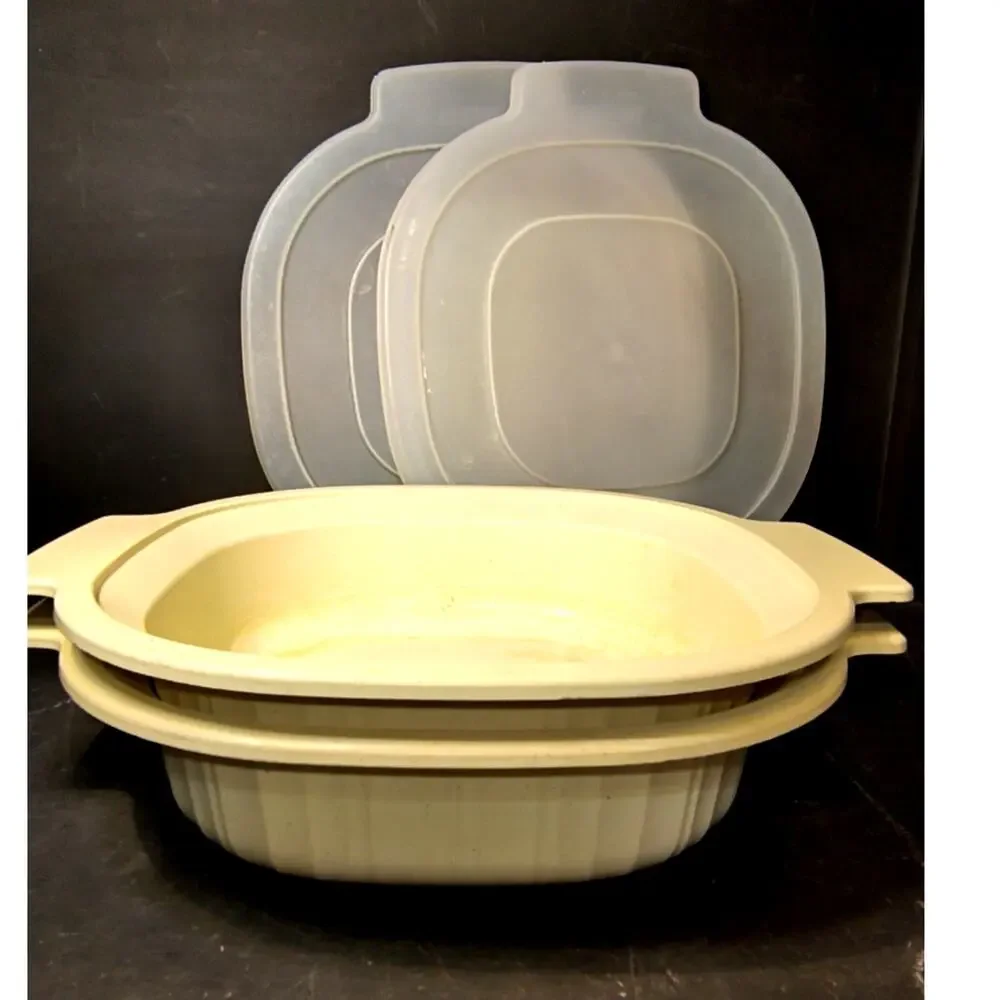 1982.  Two Rubbermaid Oven and Microwave One Quart Casseroles with Lids